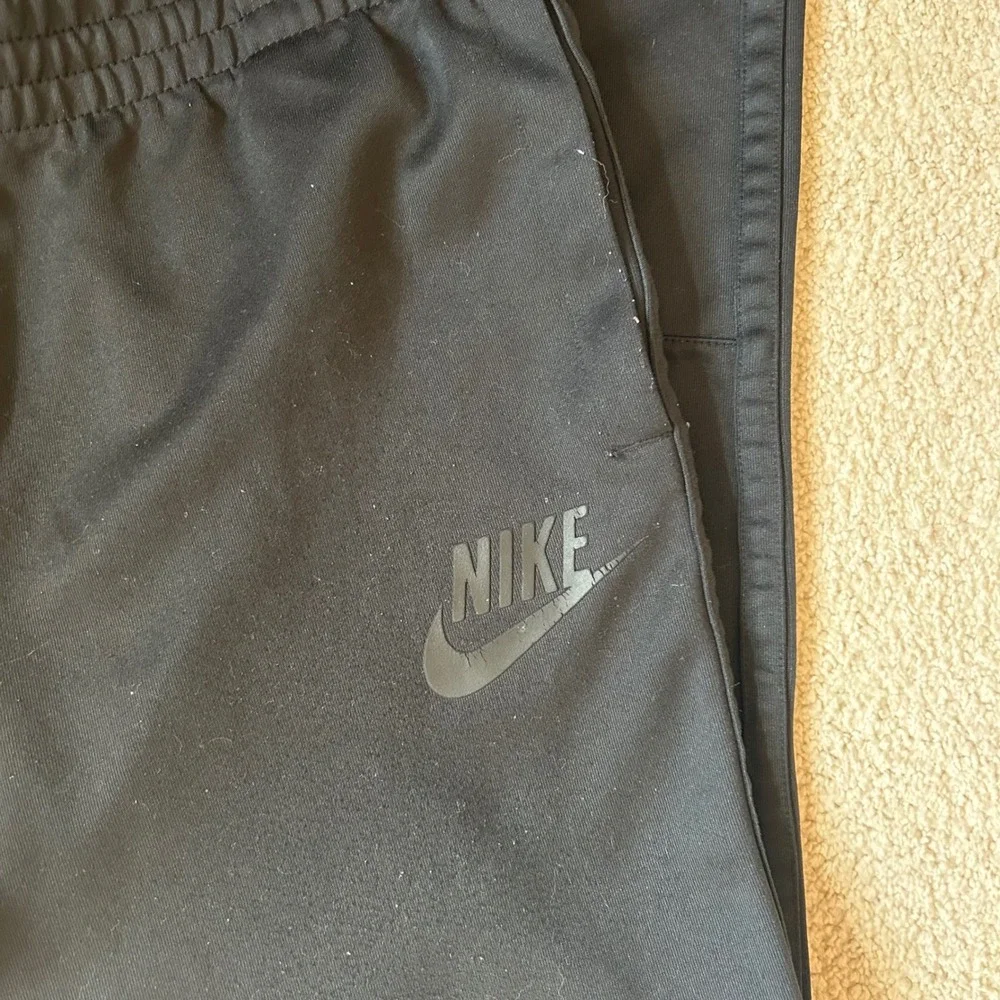 Nike Mens M Sportswear Athletic Joggers Track Pants & Shorts Lot of 2 Black - Picture 4 of 8